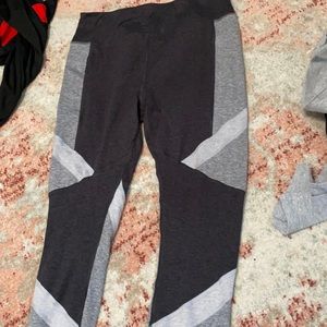 Gray workout leggings